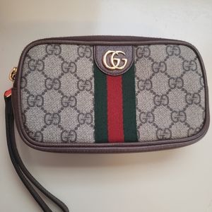 GUCCI Ophilia wristlet
